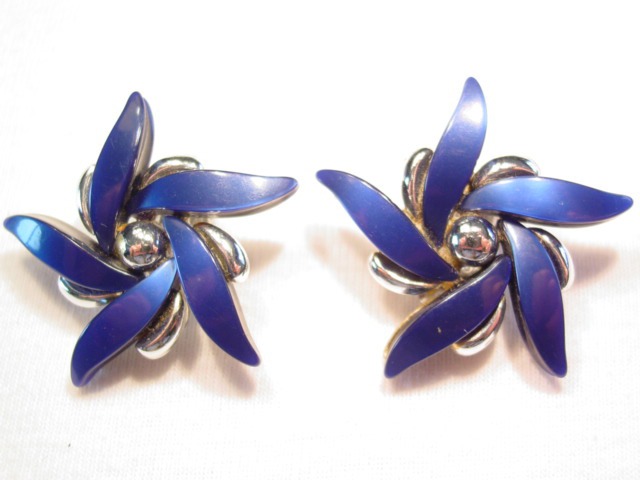 Blue Pinwheel Claudette Earrings