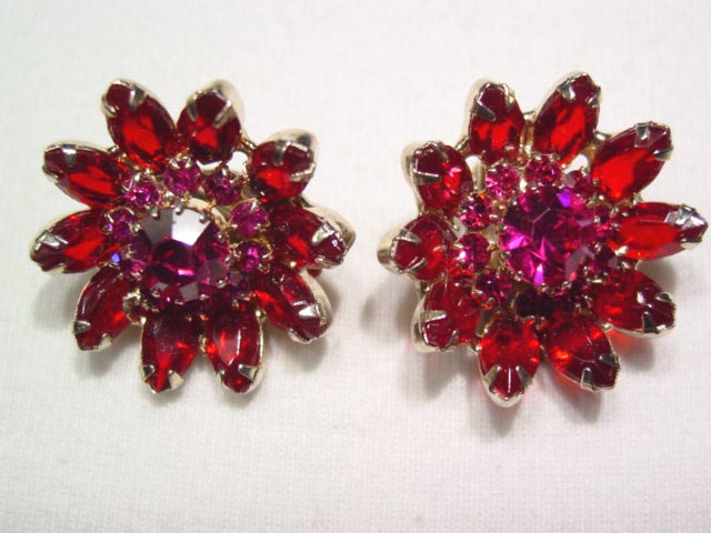 Red and Pink Rhinestone Flower Weiss Earrings