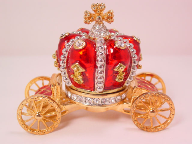 Red Enamel Crown Carriage Jewelry Box