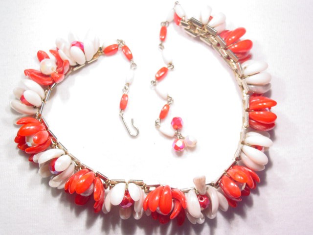 Red and White Iridescent Floral Choker