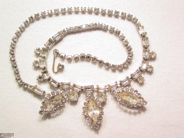 Clear Marquis Rhinestone Weiss Necklace