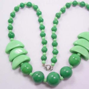 Beautiful Green and Mint Glass Bead Necklace
