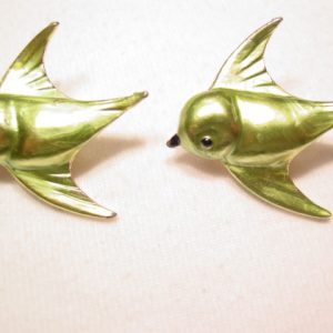 Pearlized Green Bird Scatter Pins