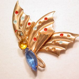 Side-view Butterfly Pin