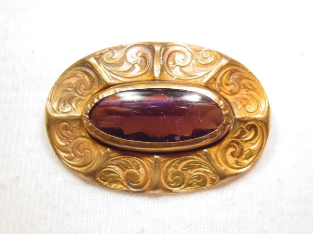 Goldtone Art Nouveau Amethyst Pin