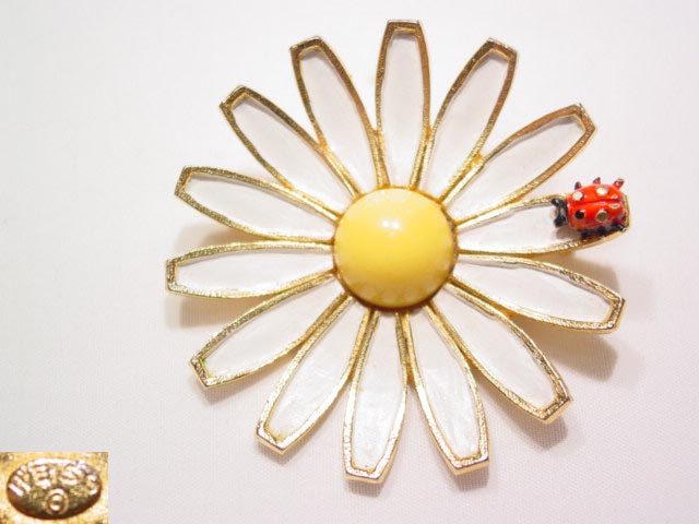 Weiss Ladybug and Daisy Pin