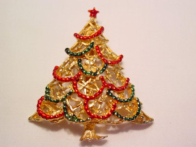 Red and Green Garland Christmas Tree