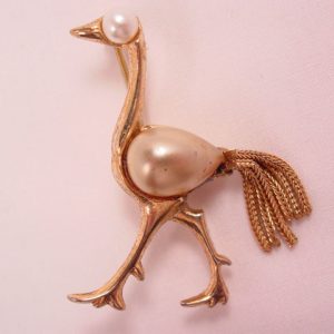 Ostrich Pin with Chain Tail