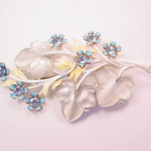 Frosted Leaf and Blue Forget-Me-Not Pin