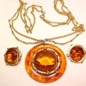 Large Imitation Topaz and Tortoise Shell Necklace and Earrings