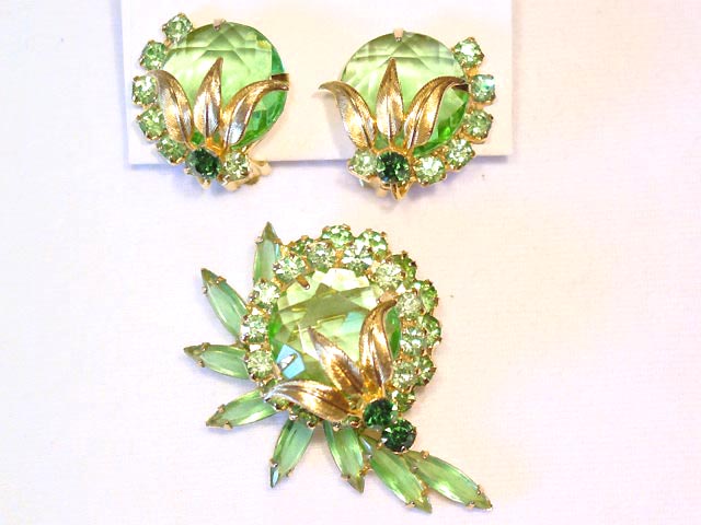 Beautfiul Green D&E (Juliana) Pin and Earrings Set