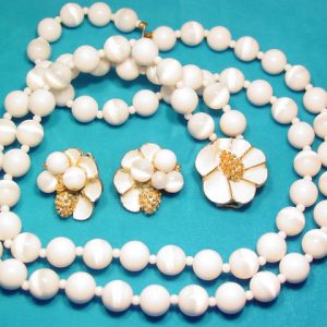 White Floral Art Necklace and Earrings