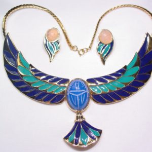 1987 Franklin Mint Jewel of the Nile Scarab Necklace and Earrings Set