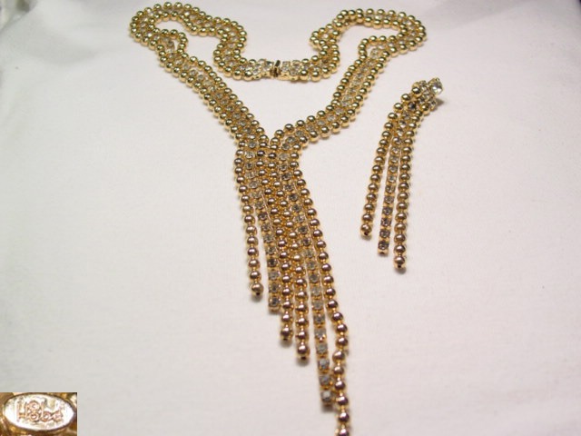 Cascade Hobe Necklace and Earring Set