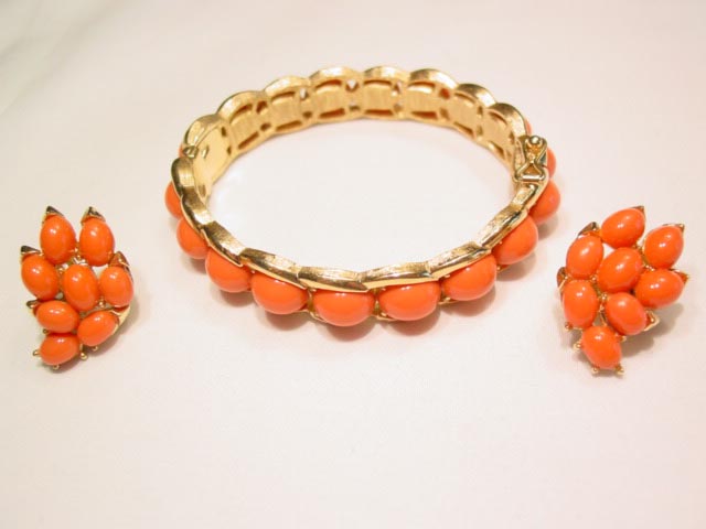 Coral-Colored Plastic Trifari Bracelet and Earrings Set