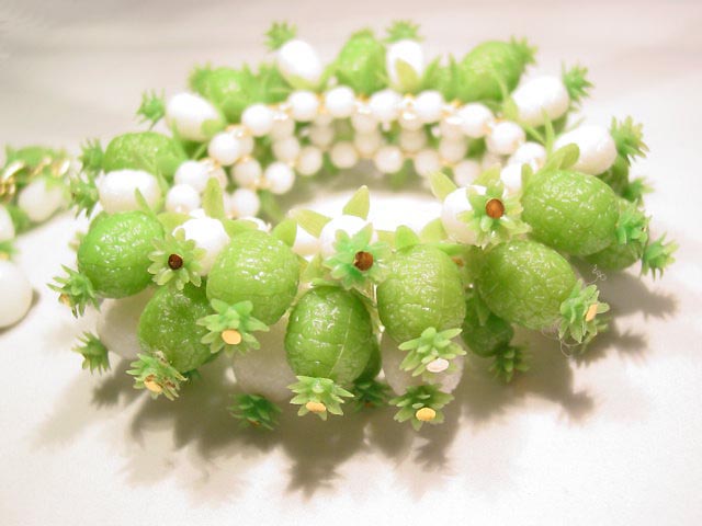 Very Light Plastic Green and White Pineapple Bracelet and Earrings
