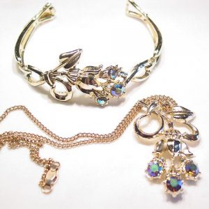 Aurora Borealis Floral Necklace and Bracelet Set
