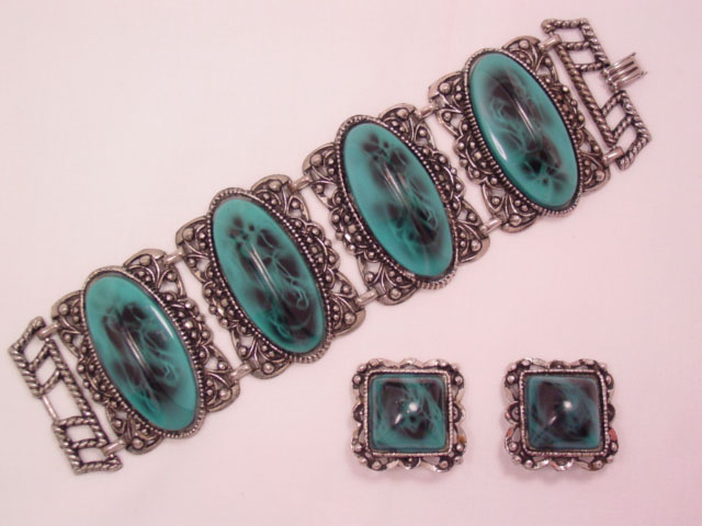 Large Imitation Dark Turquoise Oval Bracelet and Earrings